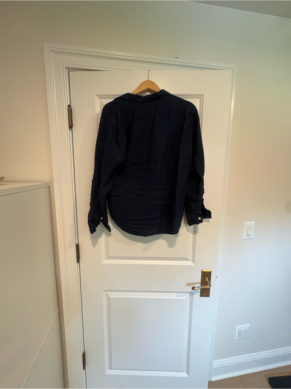 EUC | J. Crew Navy Button-Down Linen Shirt| Size 8 - Picture 7 of 8
